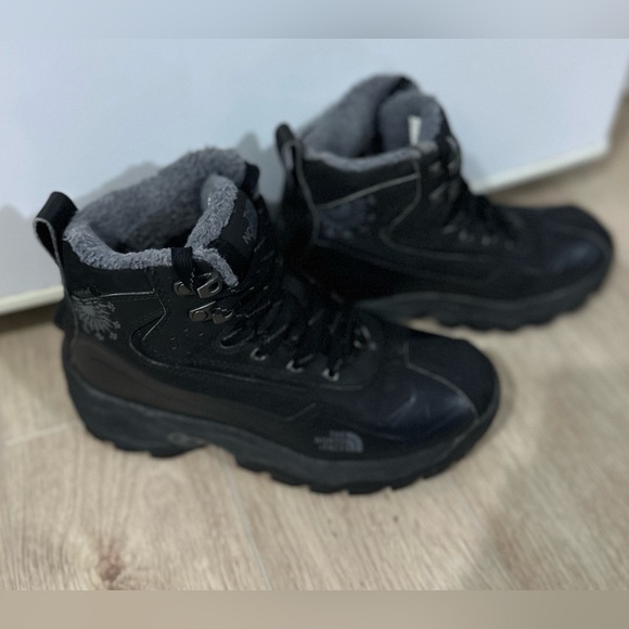 North Face winter / hiking boots - Picture 10 of 11